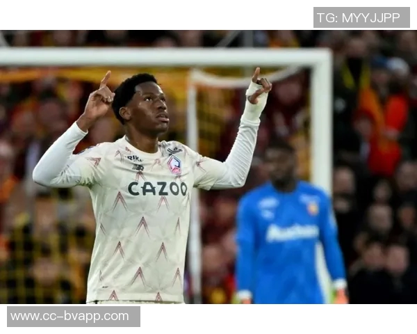 空霸范戴克34岁本赛季头球解围突破100次成五大联赛首位球员